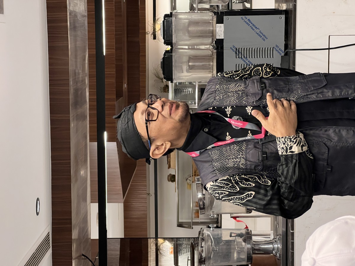 Peran Ustadz Pembimbing dalam Umrah: Kenapa Sangat Penting?