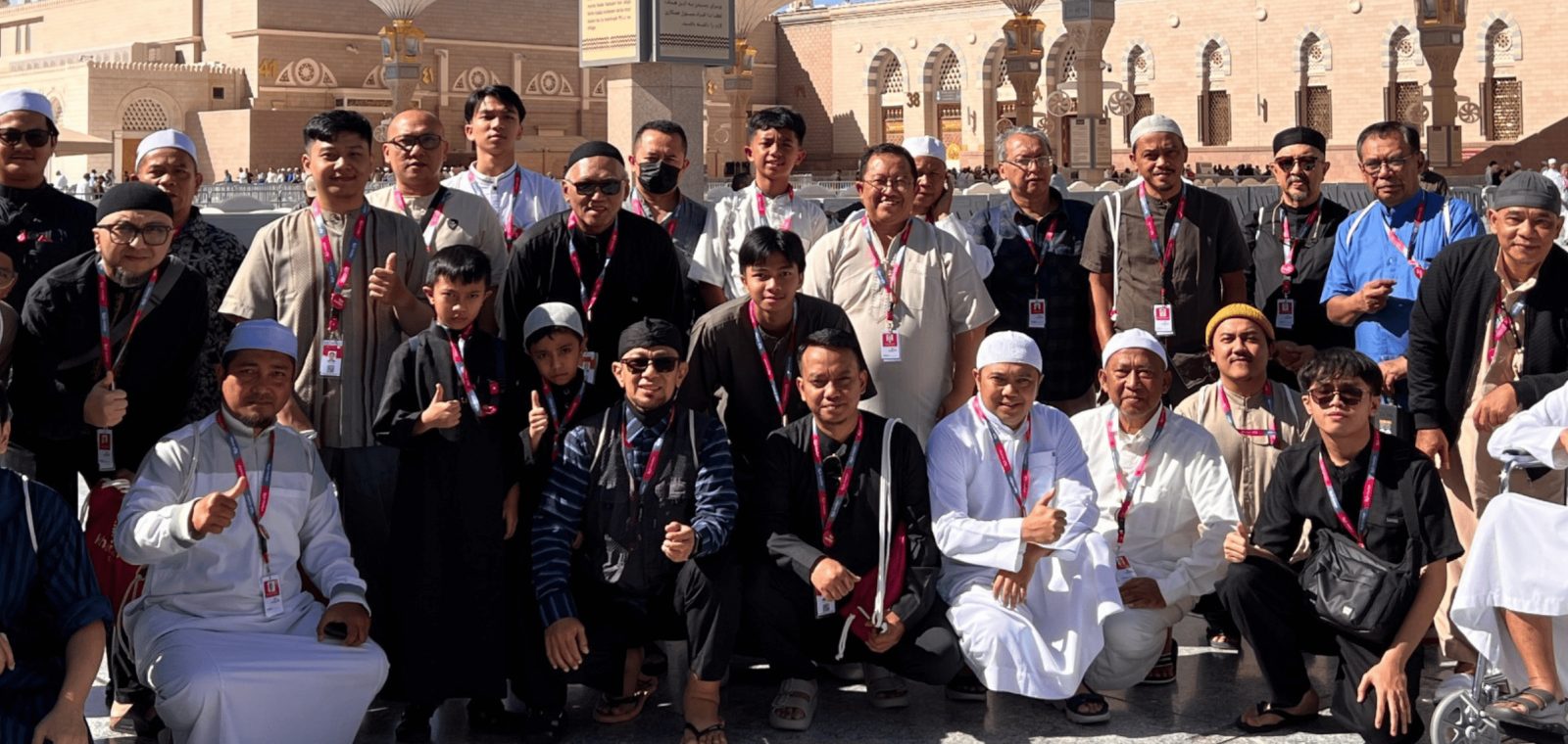 Rombongan jamaah Khalifah Tour