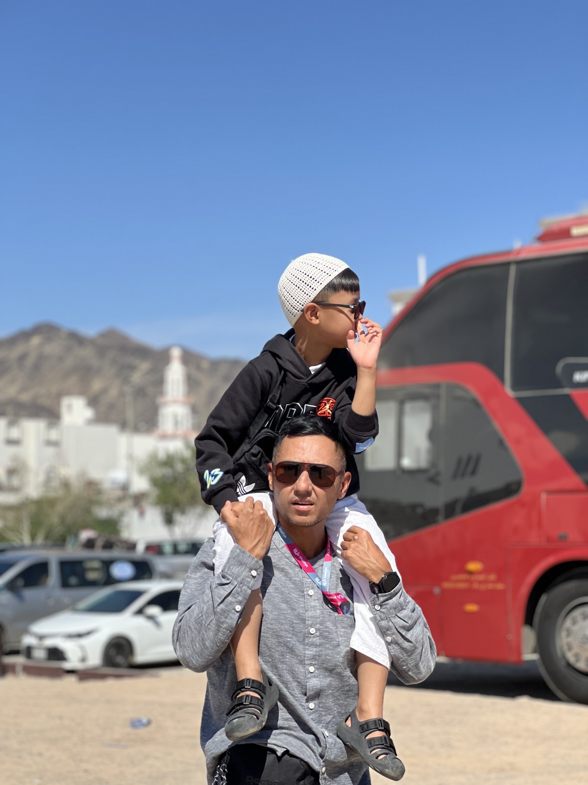 Umrah Bareng Anak: Panduan Lengkap untuk Keluarga Muda